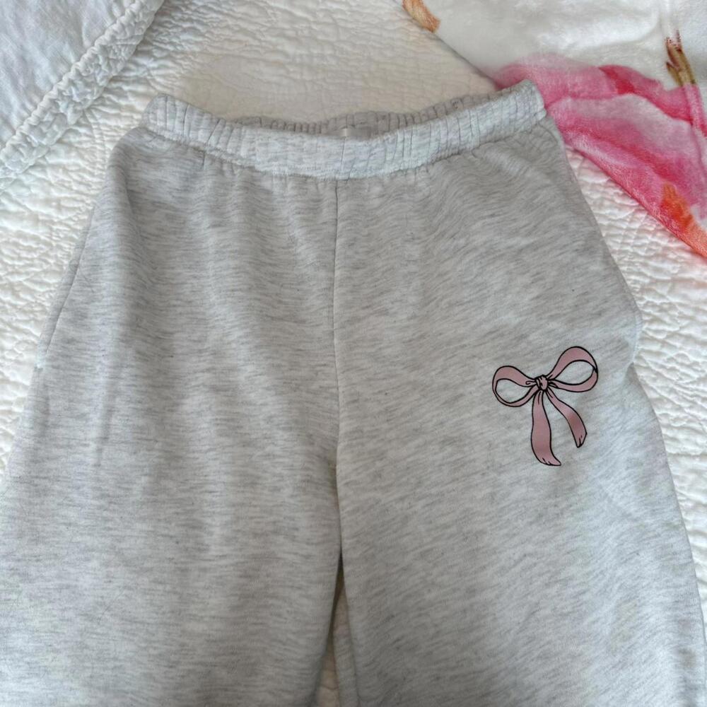 Small Light Grew Pink Bow Sweatpants